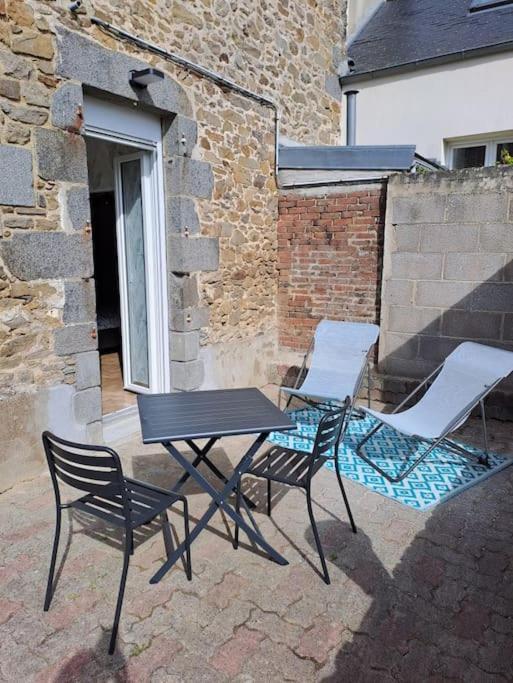 Chez Beatrice Lägenhet Saint-Jouan-des-Guérets Exteriör bild